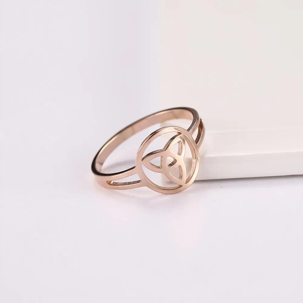 Triquetra Irish Trinity Knot Ring Rose Gold