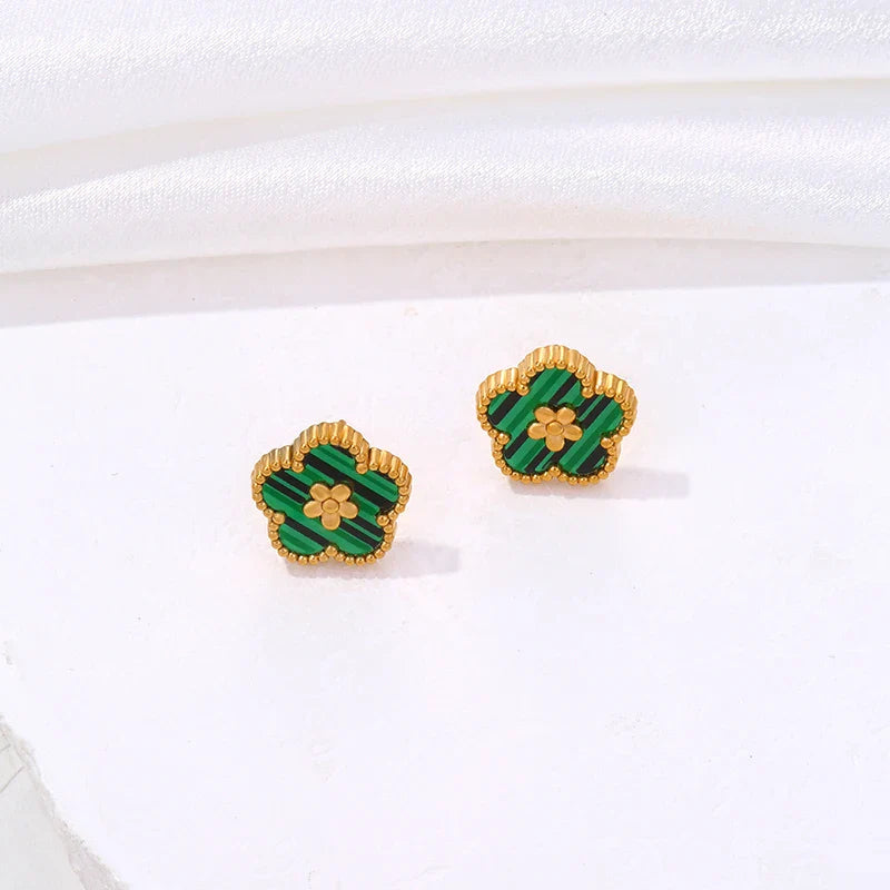 5-Leaf Clover Stud Earrings Green