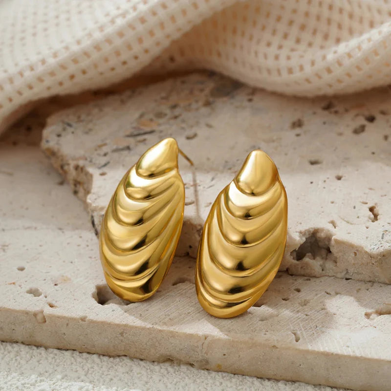 Shell Stud Earrings