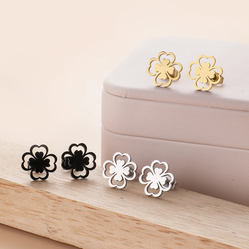4-Leaf Clover Stud Earrings gold