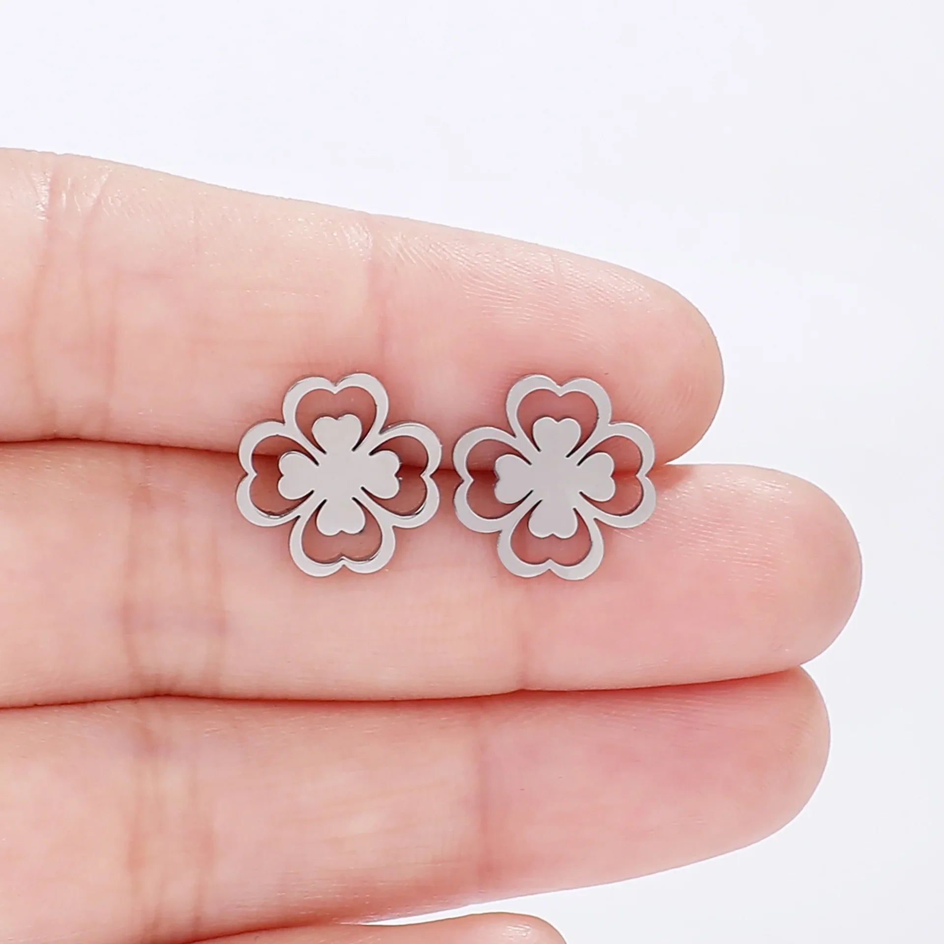 4-Leaf Clover Stud Earrings silver