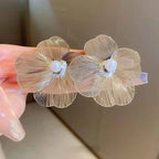 White Wide-Petal Flower Stud Earrings