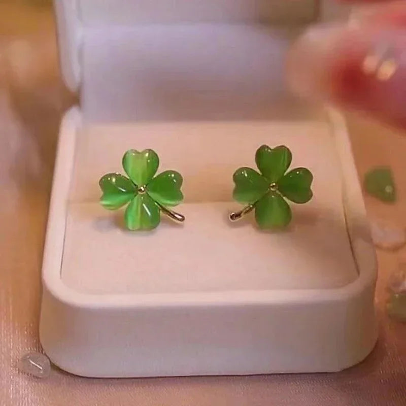 4-Leaf Clover Stud Earrings Green
