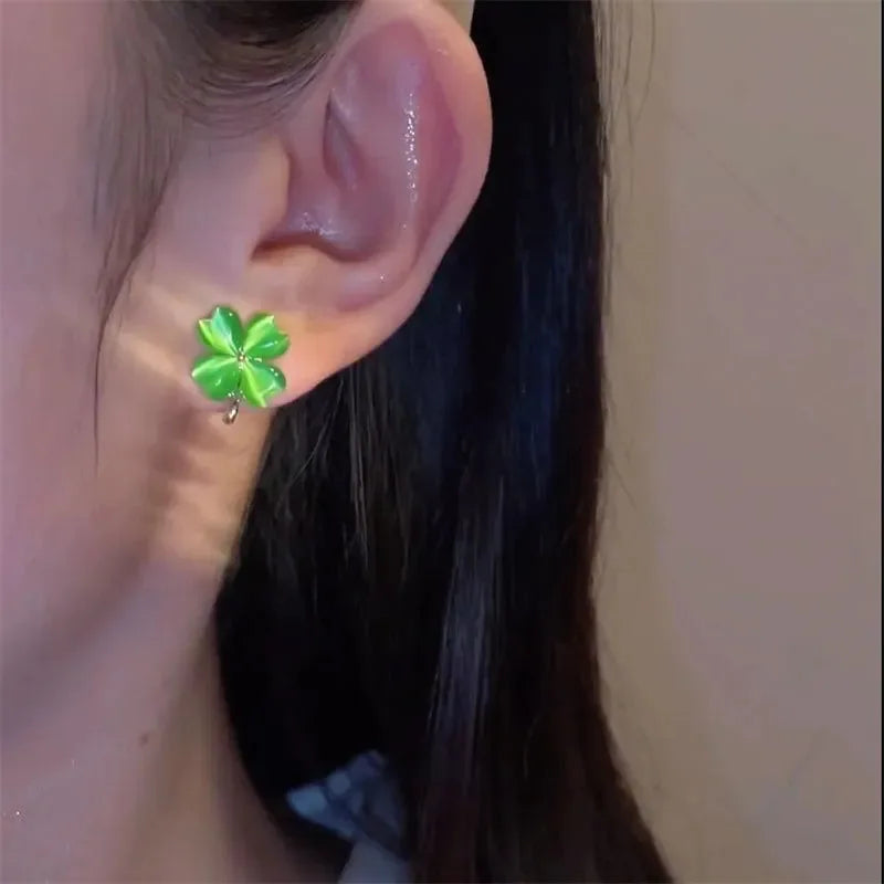 4-Leaf Clover Stud Earrings Green