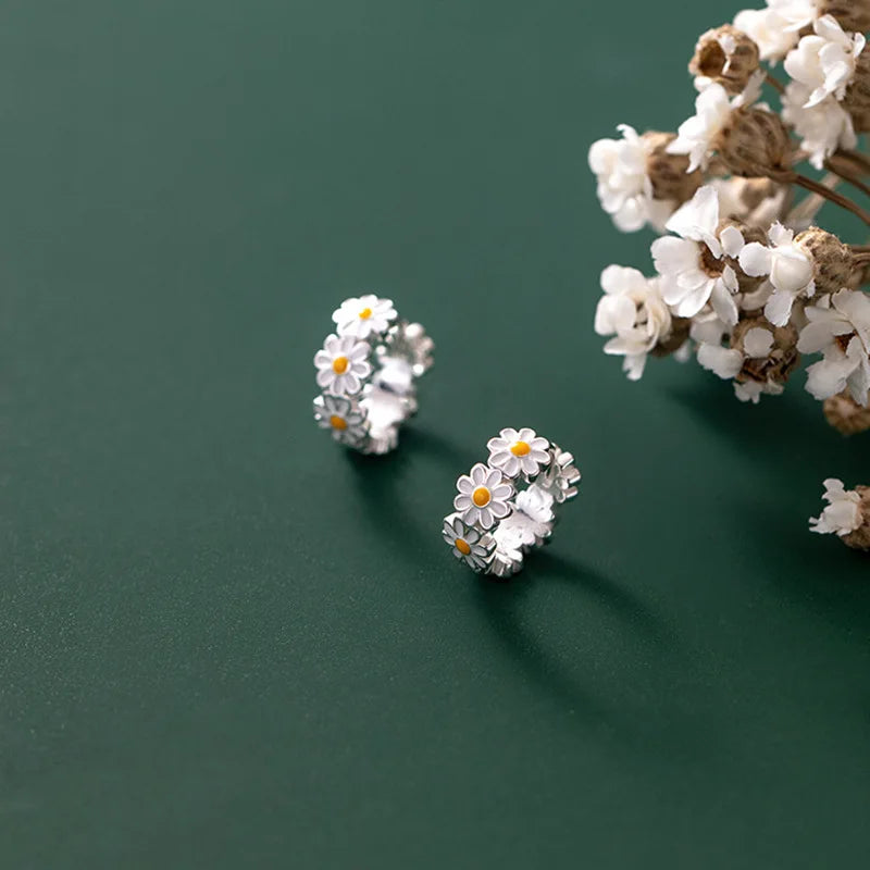 Daisy Flower Hoop Earrings b