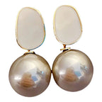 Retro-Style Earrings with White Pearls Beige