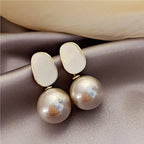 Retro-Style Earrings with White Pearls Beige