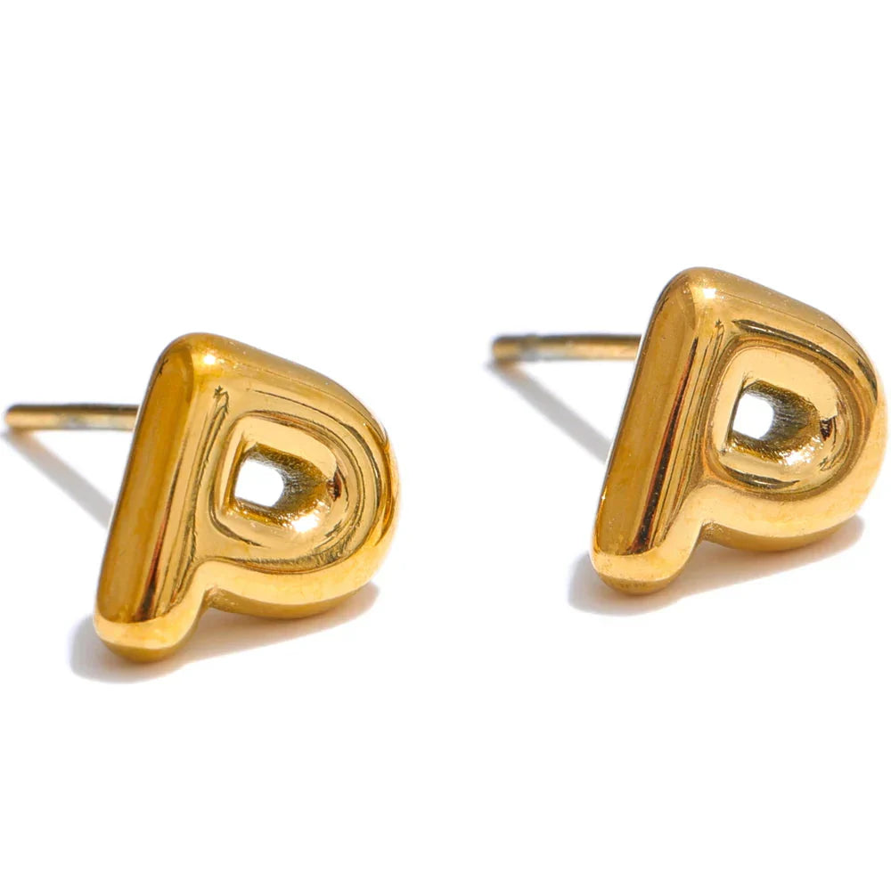 Personalized earrings with initial p