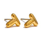 Personalized earrings with initial t