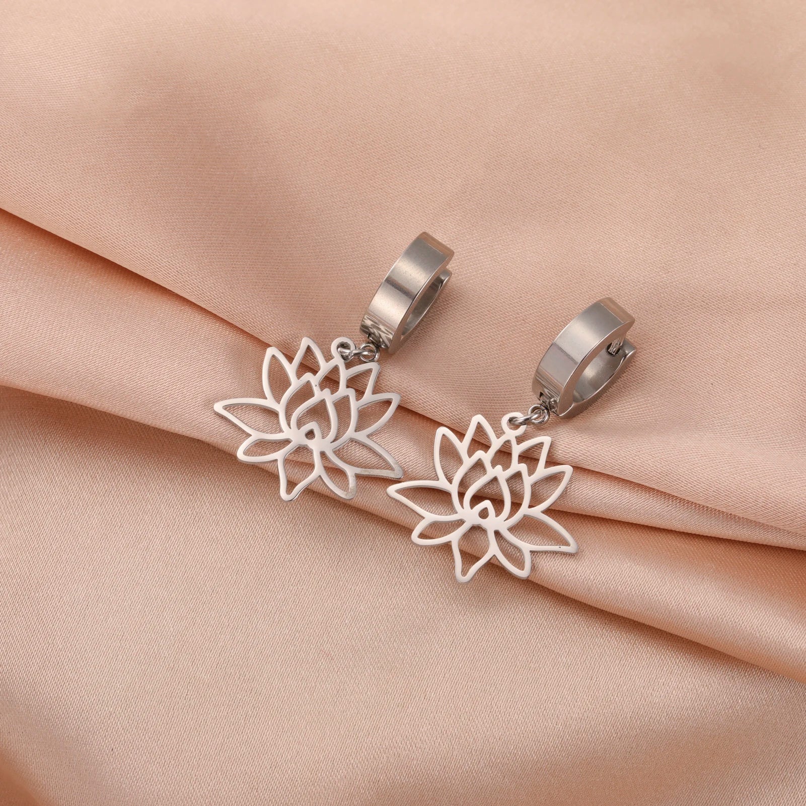 Women’s Dangle Earrings Zen Lotus Flower Silver