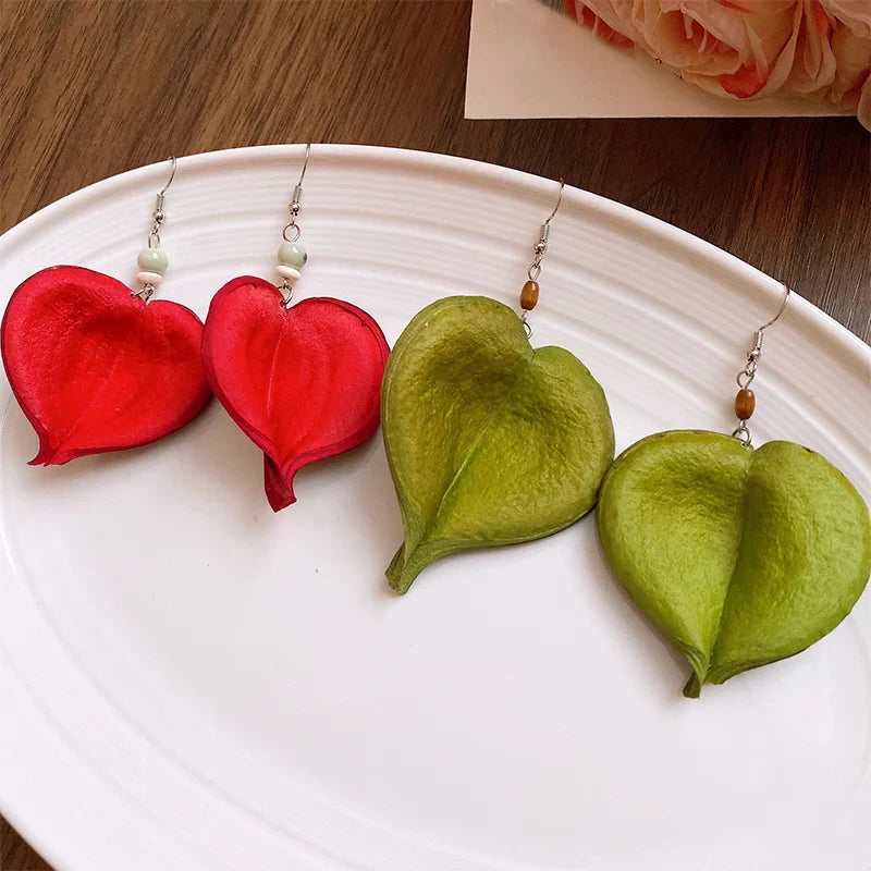 Dangling Earrings with Colored Leaf
