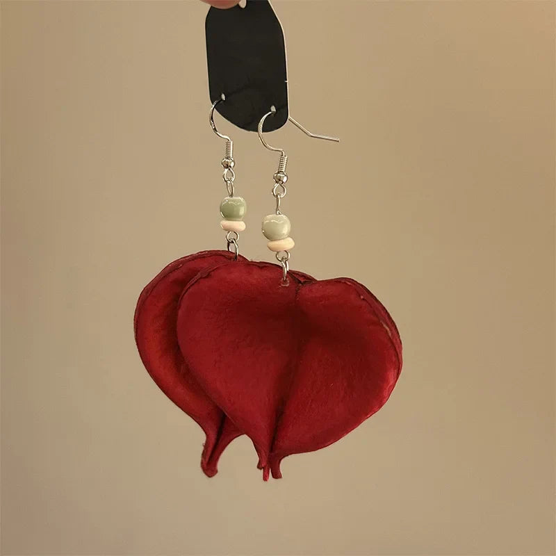 Dangling Earrings with Colored Leaf red