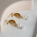 Dangle Earrings with Gold Pearls