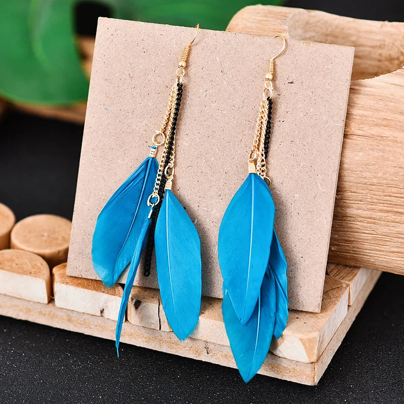 Dangling Earrings with Colored Feathers 3