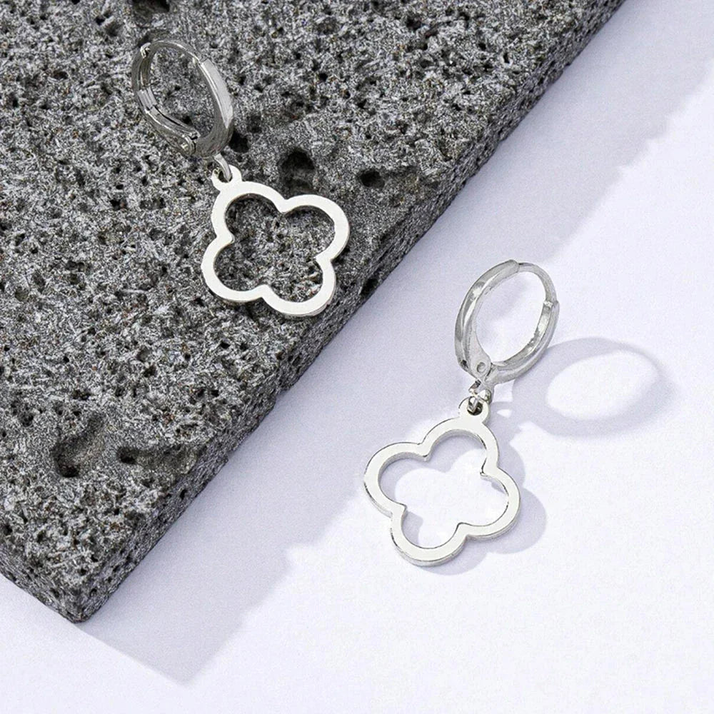 4-Leaf Clover Dangle Earrings silver