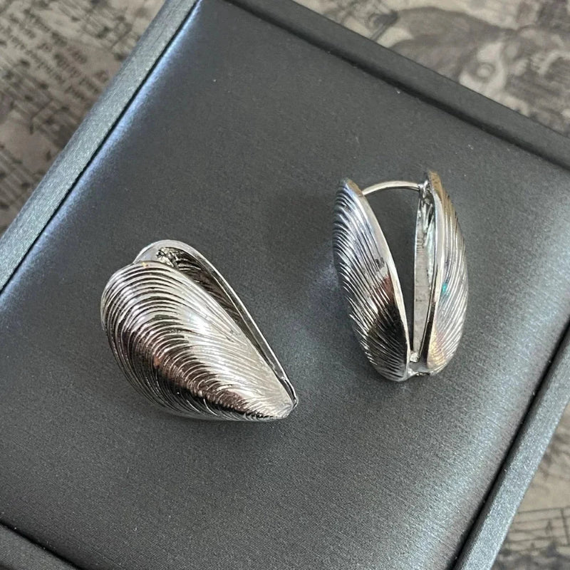 Shell Drop Earrings with Mussels Silver