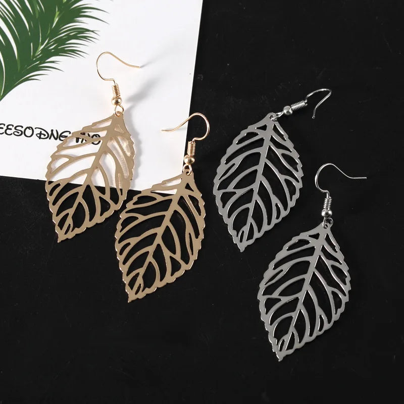 Laurel Leaf Dangle Earrings silver