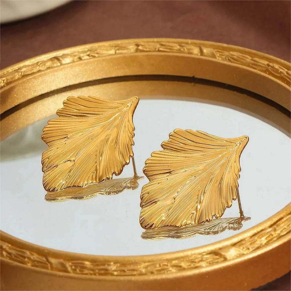 Women's Leaf Dangle Earrings Gold
