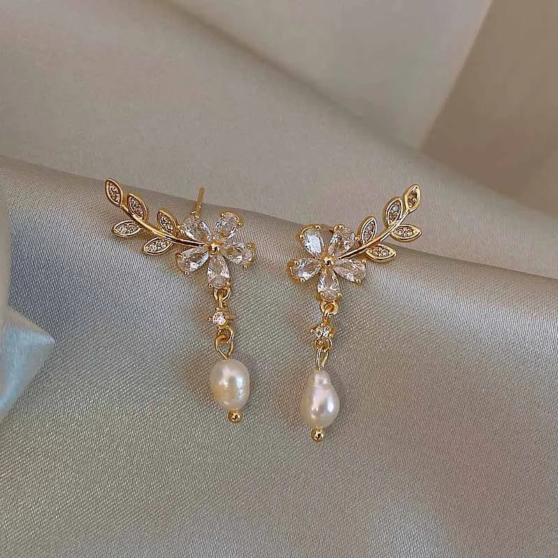 White Crystal Flower Dangle Earrings