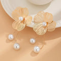 Flower and Pearl Drop Earrings gold