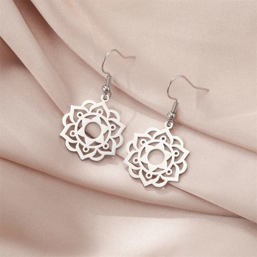 Women’s Mandala Dangle Earrings in silver