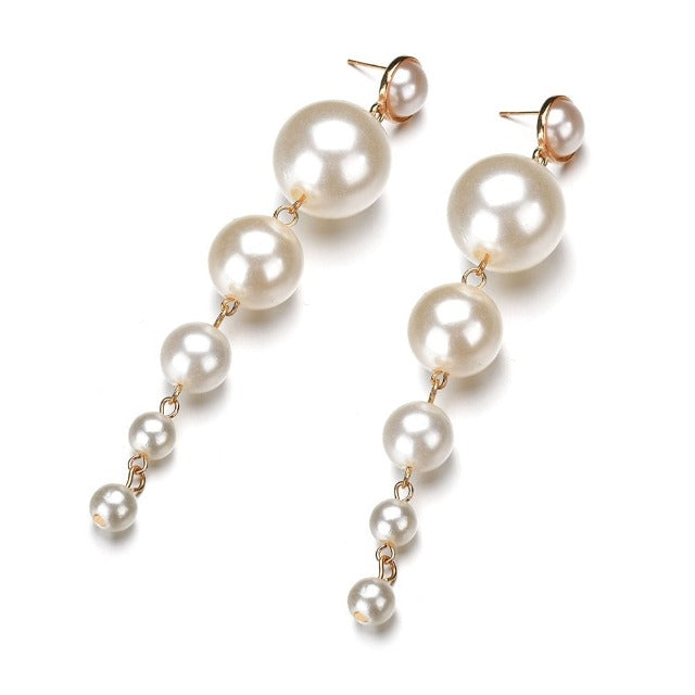 Dangling Pearl Earrings