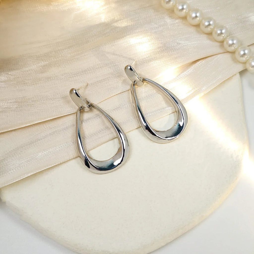 Retro Water Drop Dangle Earrings silver