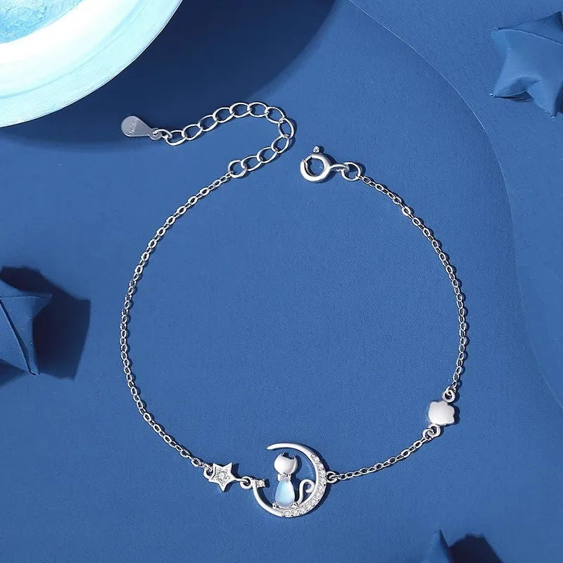 Bracelet with Moonstone Cat and Zircon
