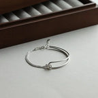 Bracelet with a modern-style knot