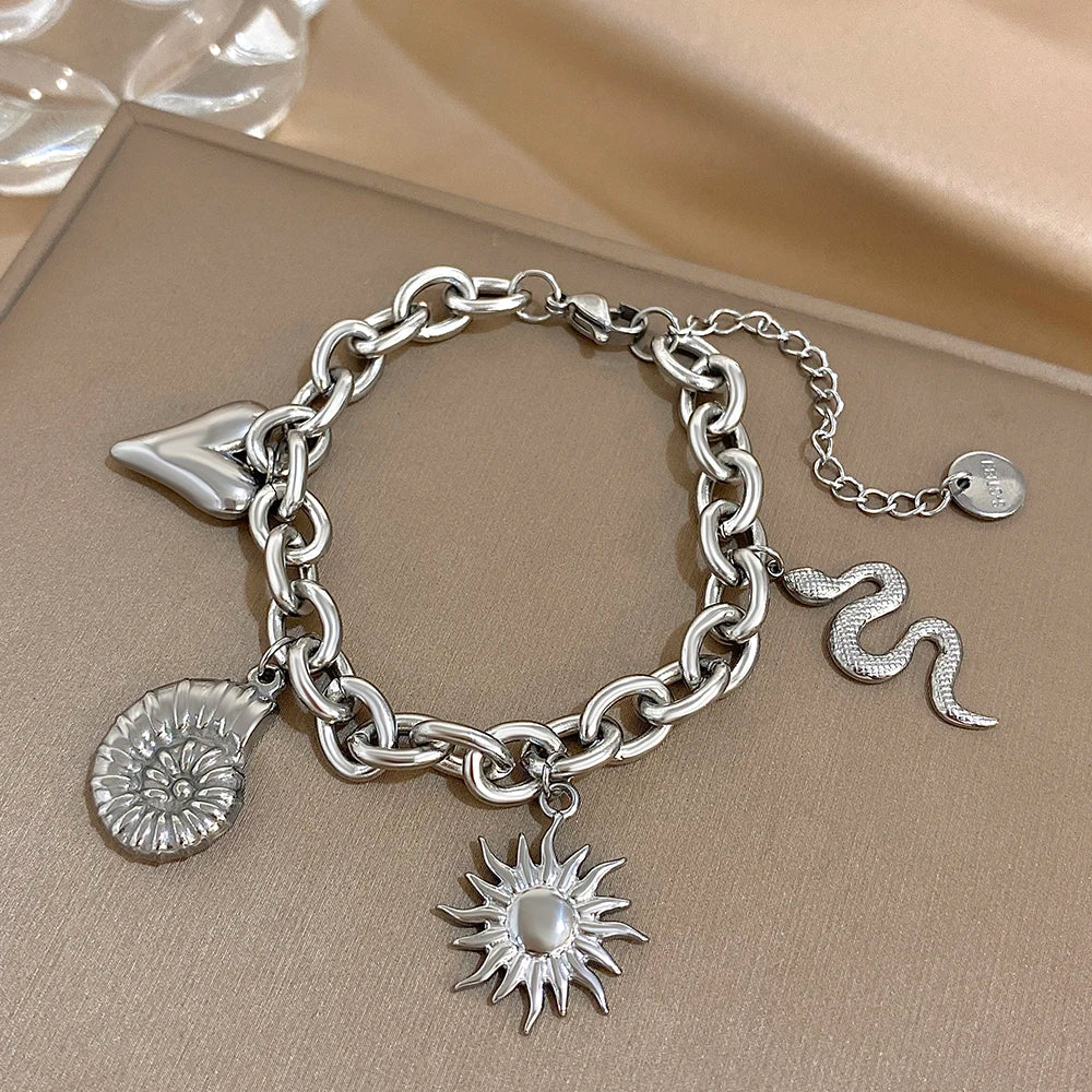 Bracelet with Sun and Shells for Men or Women in silver