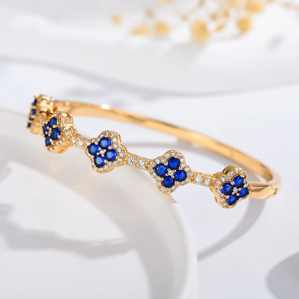 Bracelet with Four-Leaf Clovers in Zircon and Blue Stones