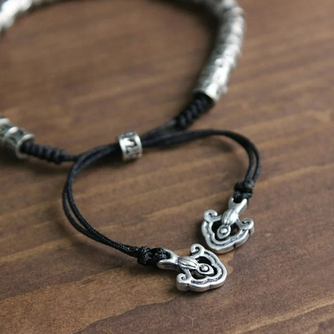 Sculpted Buddhist Amulet Chain Bracelet