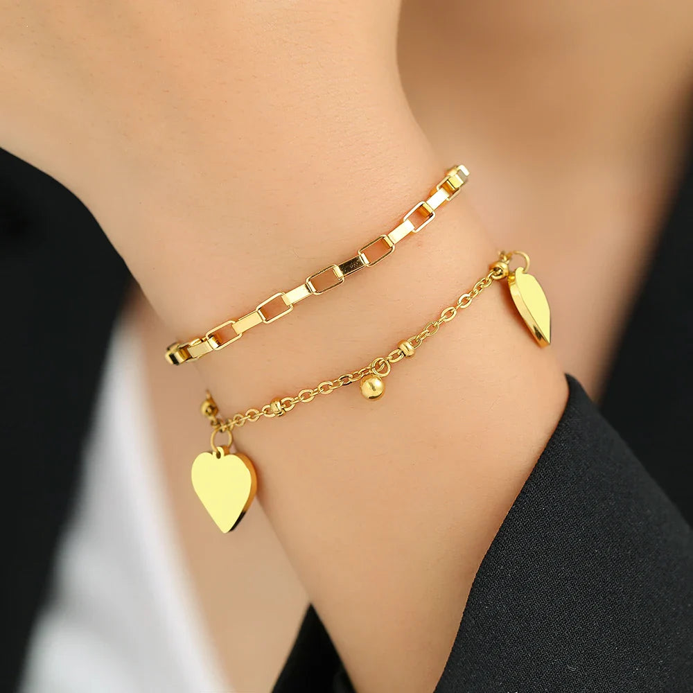 Women's Double Heart Bracelet gold