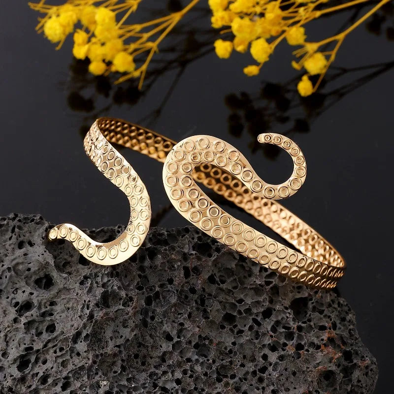 Women’s Arm Bracelet Snake Tail - Arm Chain Ornament and Gold Bicep Jewelry