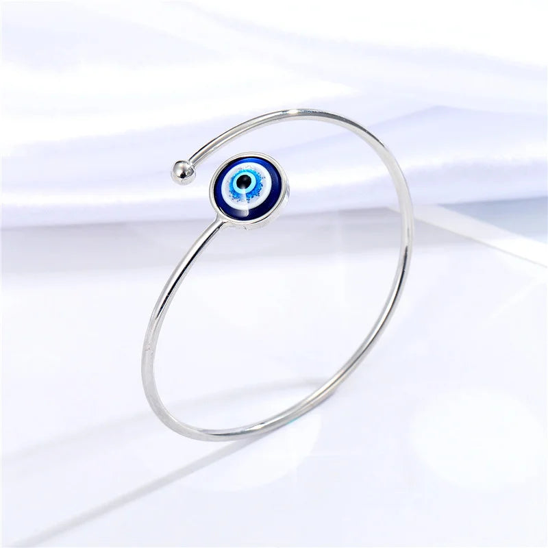 Turkish Blue Evil Eye Charm Bracelet in silver
