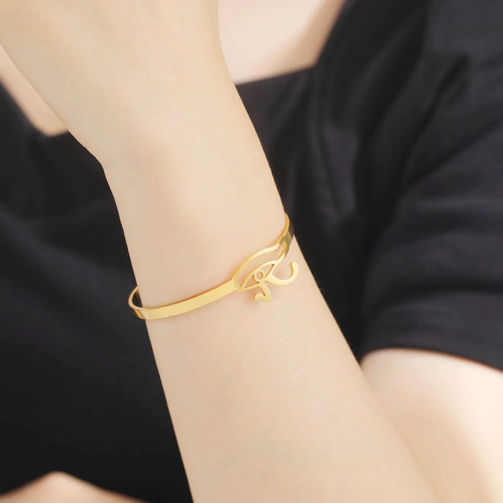 Ancient Egypt Bracelet With Horus Eye gold