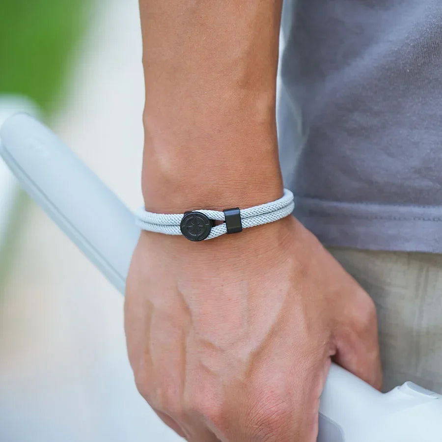 Rope Bracelet with Black Compass Rose of the Winds grey