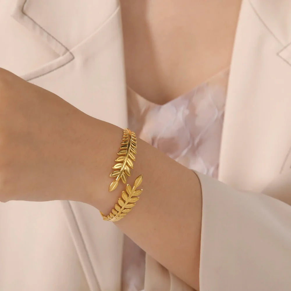 Gold Laurel Leaf Bracelet