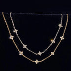 Curb Bracelet with Delicate Flowers in Gold Zircon