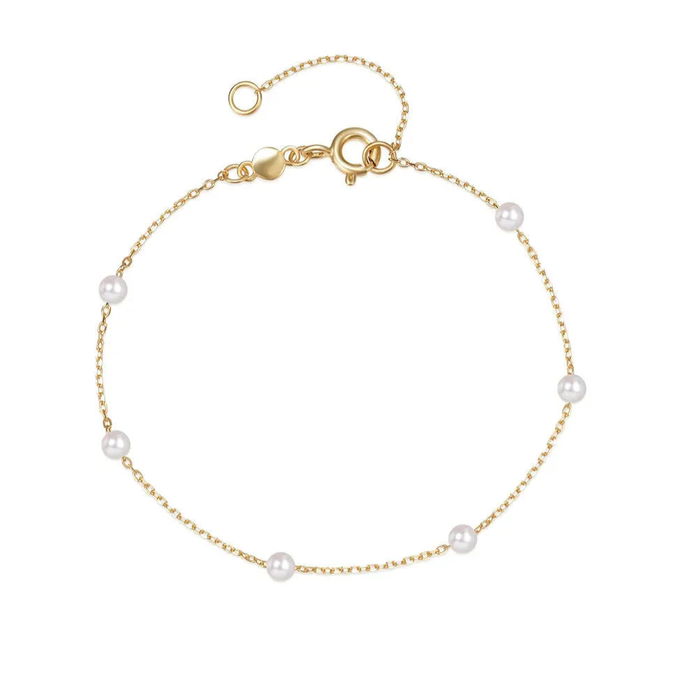 Fine Chain Bracelet with White Pearls