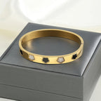Thin Floral Cuban Link Bracelet with 5-petal b