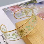 Transparent Resin Flower Curb Bracelet green a
