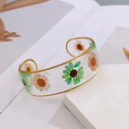 Transparent Resin Flower Curb Bracelet green b