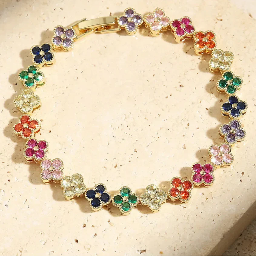 Colored Daisy Flowers Curb Bracelet gold