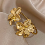 Curb Bracelet Large 5-Petal Flowers gold