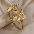 Curb Bracelet Large 5-Petal Flowers gold