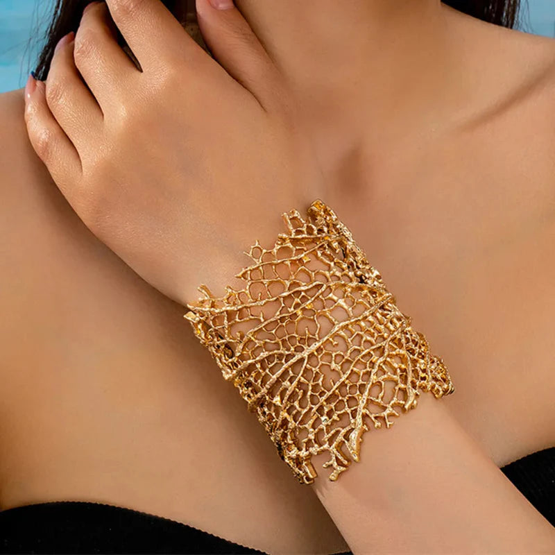 Wide Coral Women’s Bracelet gold