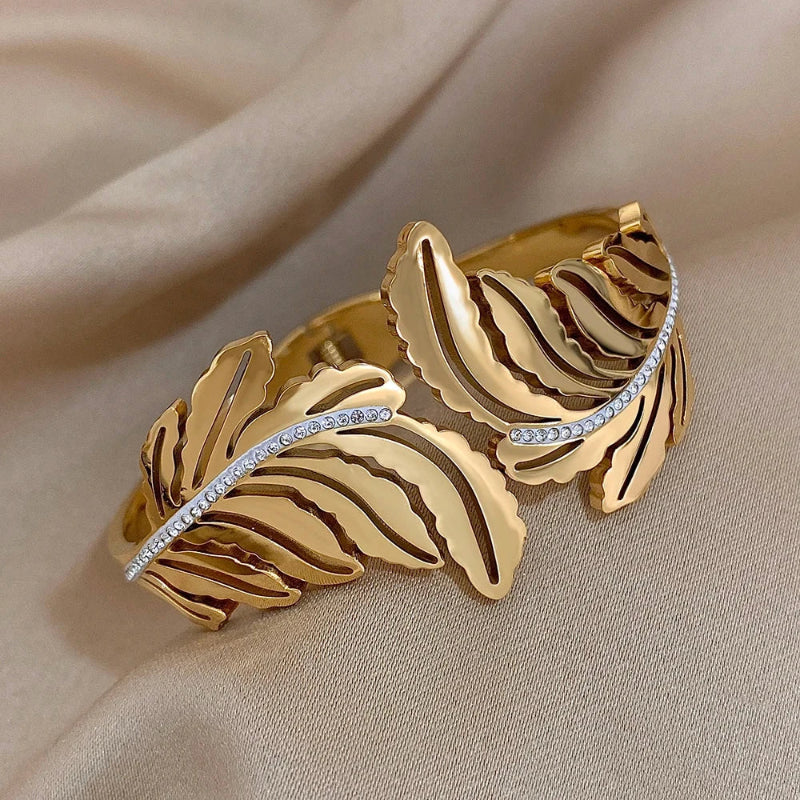 Wide Palm Leaf Bracelet Gold
