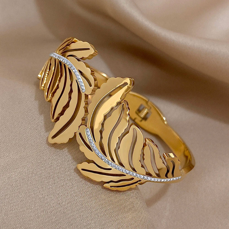Wide Palm Leaf Bracelet Gold
