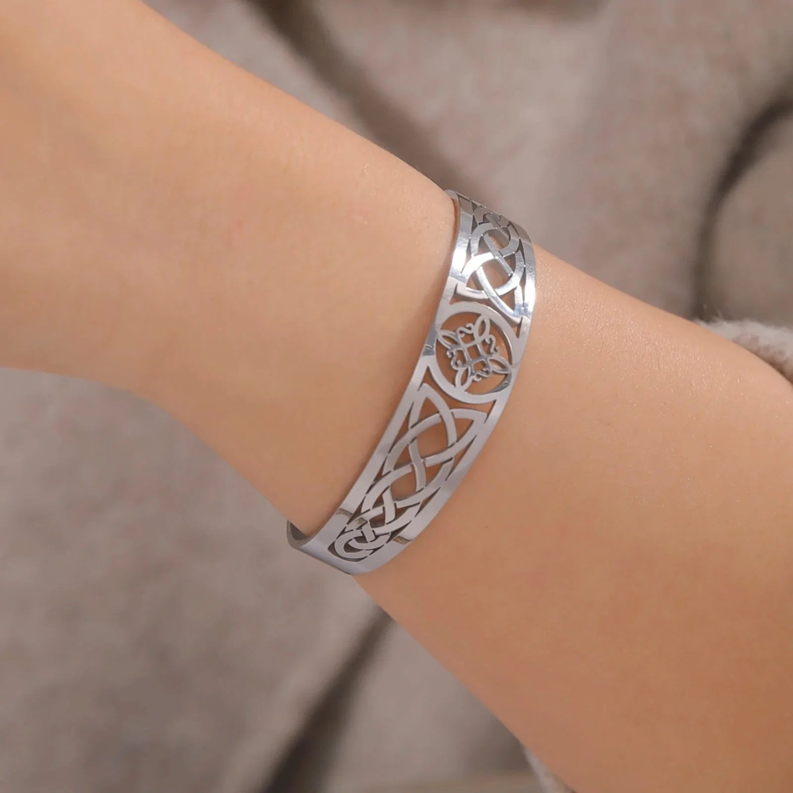 Witch’s Knot Bracelet Wiccan Protection Chain Bracelet Silver